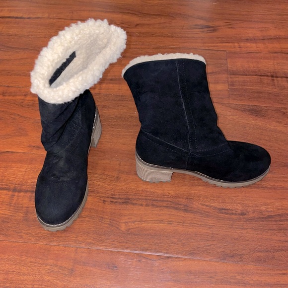 Boots/ Size 36 - Picture 3 of 3